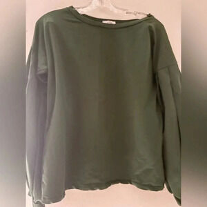 Hunter green Sweater shirt